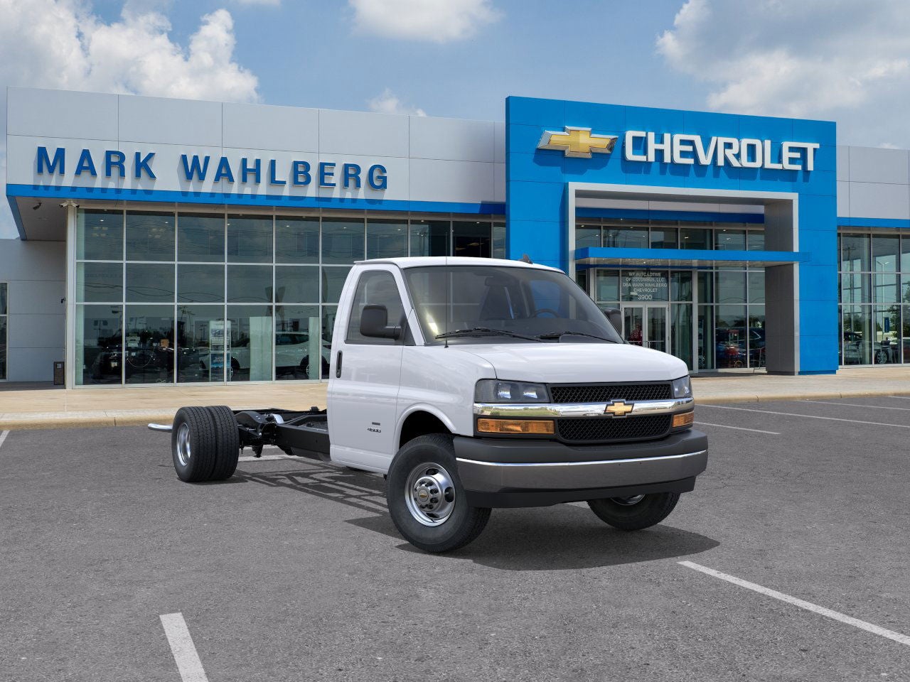 2025 Chevrolet Express Cutaway 3500 1WT