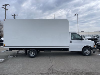 2025 Chevrolet Express Cutaway 3500 1WT