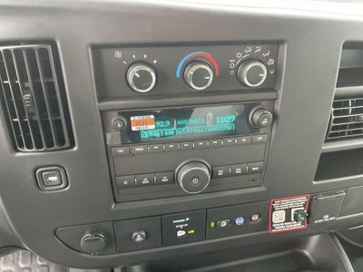 2025 Chevrolet Express Cutaway 3500 1WT