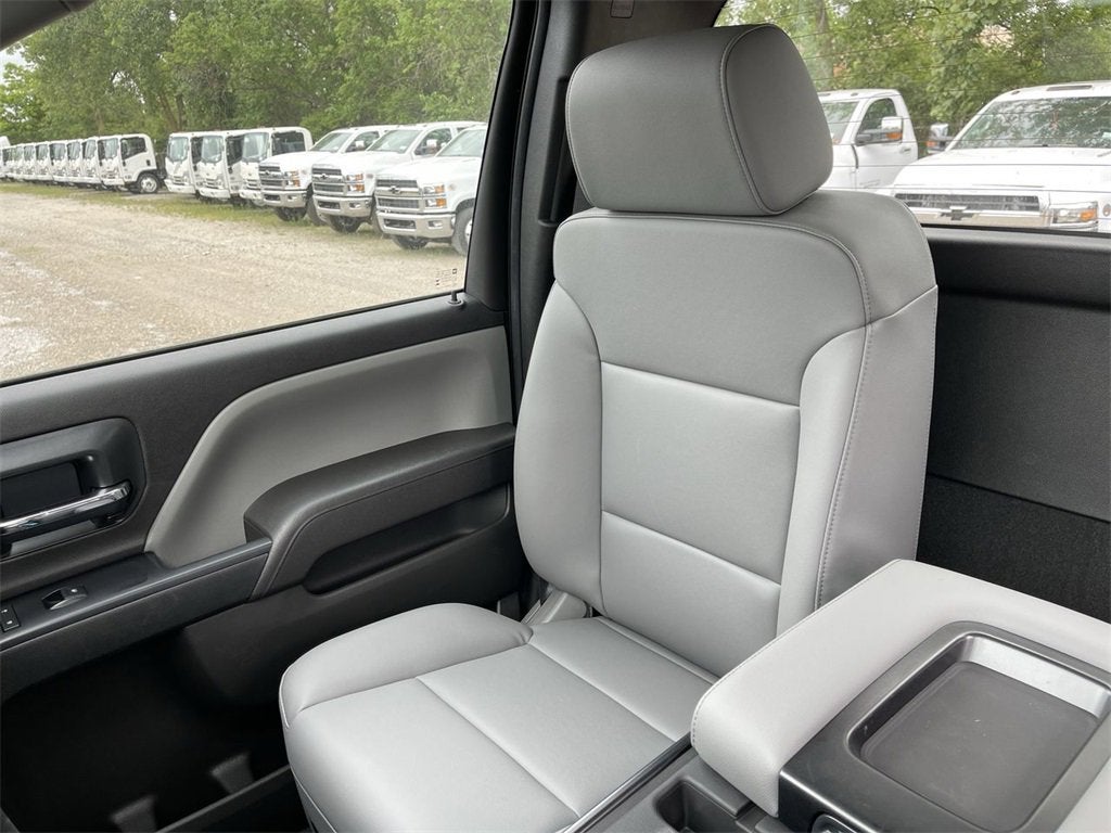 2024 Chevrolet Silverado 5500 HD Work Truck