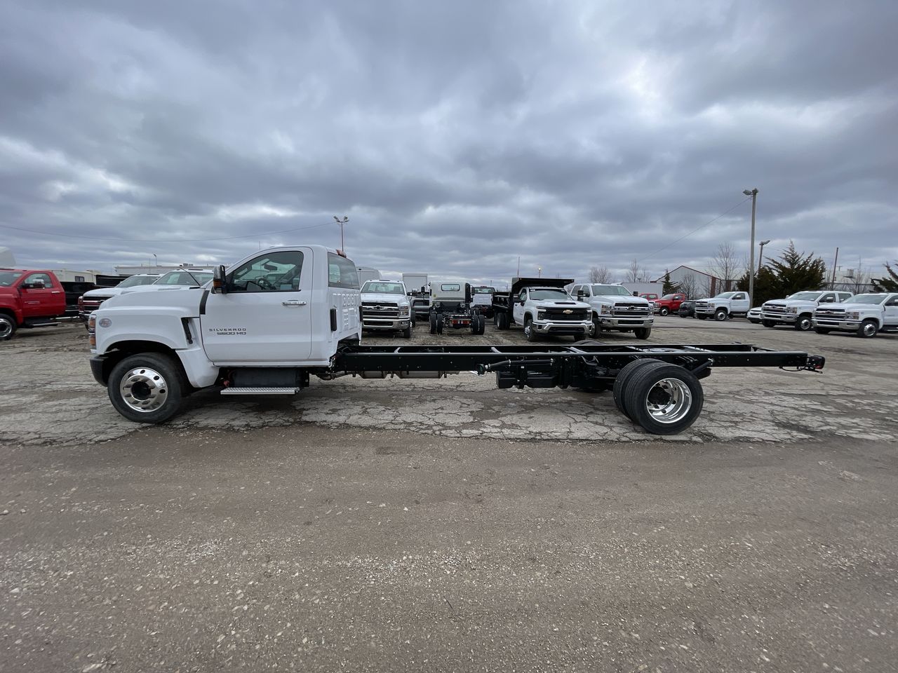 2024 Chevrolet Silverado 5500 HD Work Truck