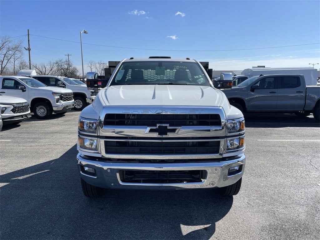 2023 Chevrolet Silverado 5500 HD Work Truck