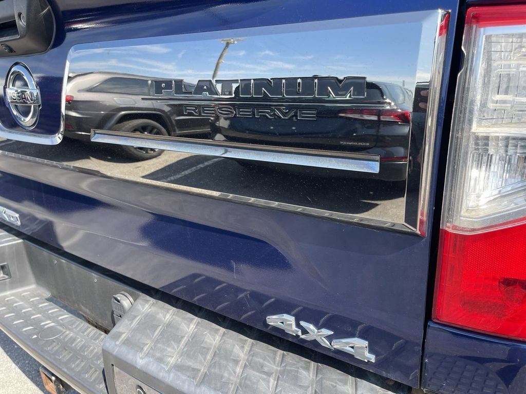 2017 Nissan TITAN XD Platinum Reserve Diesel
