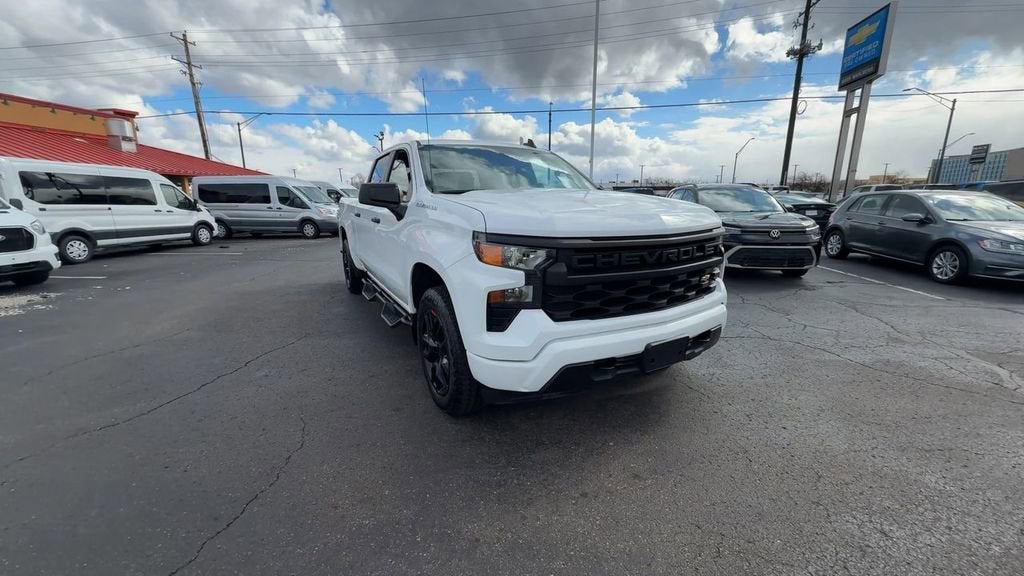 2022 Chevrolet Silverado 1500 Custom