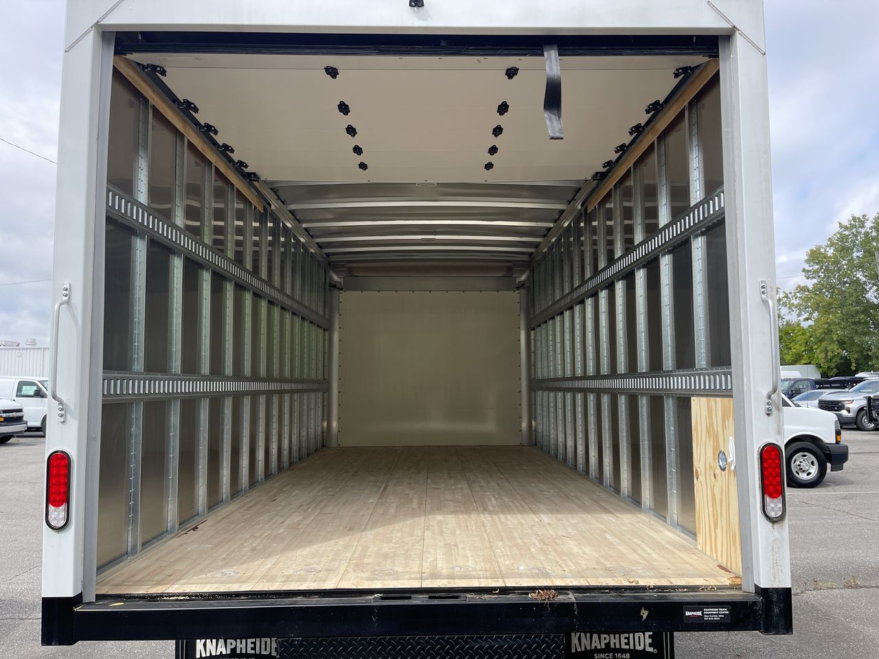 2024 Chevrolet Low Cab Forward 5500 XG 5500