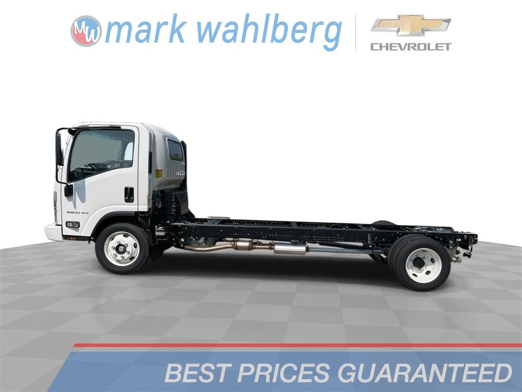 2024 Chevrolet Low Cab Forward 5500 XG 2WD Reg Cab 176