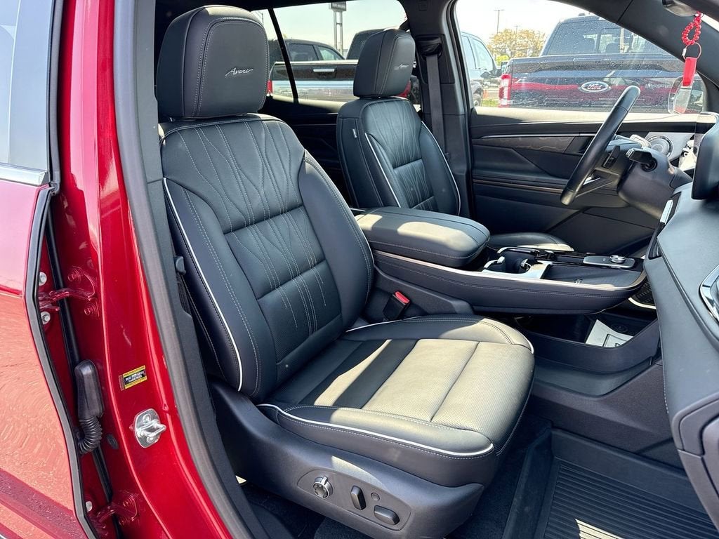 2025 Buick Enclave Avenir
