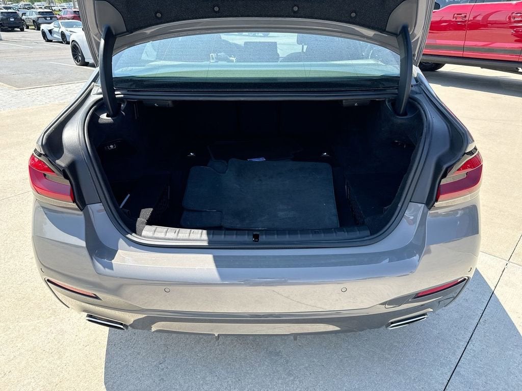 2022 BMW 5 Series 530e xDrive