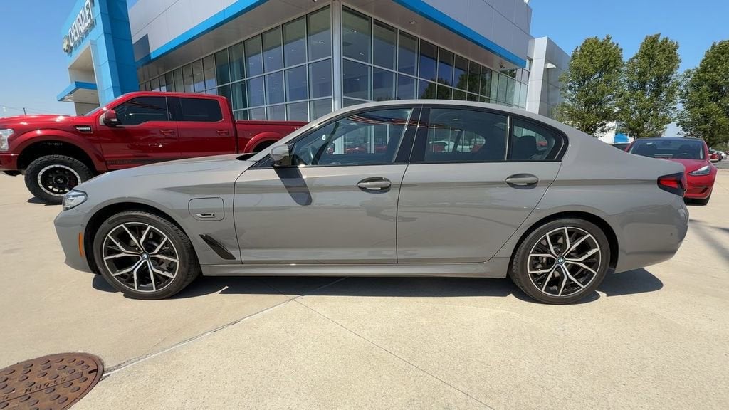 2022 BMW 5 Series 530e xDrive