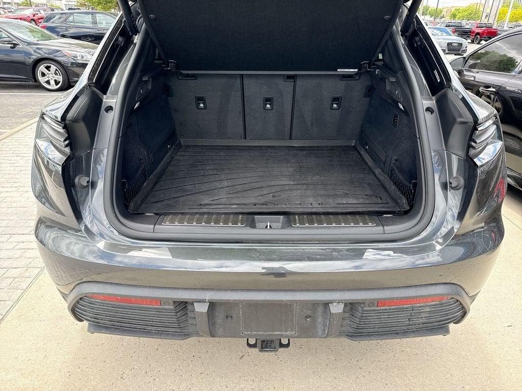 2024 Porsche Macan Electric 4