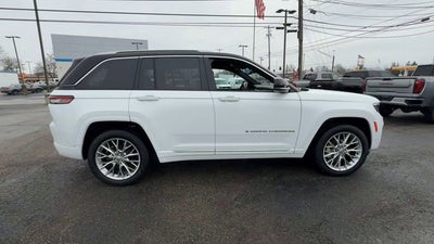 2023 Jeep Grand Cherokee Summit