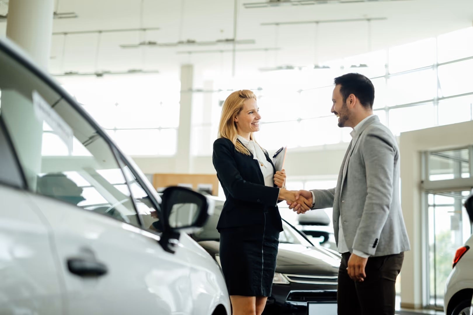 Why Drivers Love Buying Pre-Owned Cars near Sterling Heights MI
