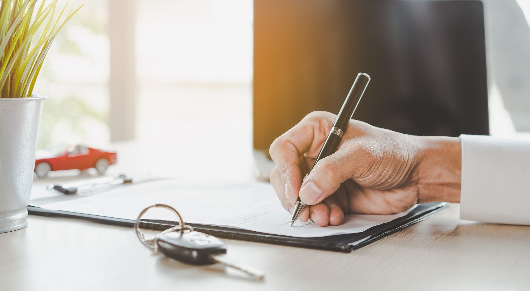 Steps to Selling Your Car to a Dealership Highland MI
